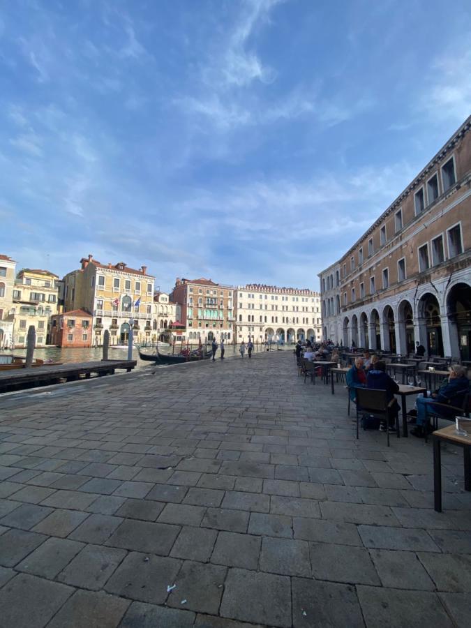 Esclusivo Appartamento A Rialto Venecia Exterior foto